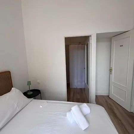 Calma House Guest house *