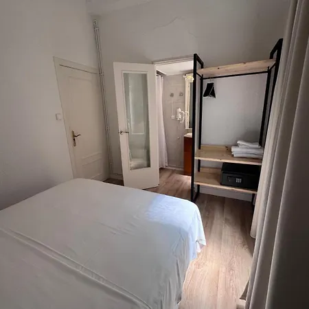 Guest house Calma House Barcelona
