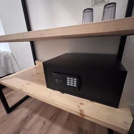 ゲストハウス ペンション ラ カルマ バルセロナ